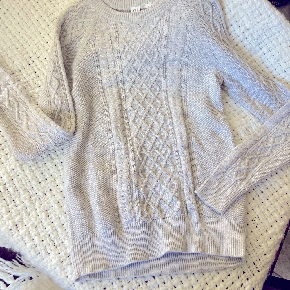 Gap Women’s Size Small Cableknit Sweater